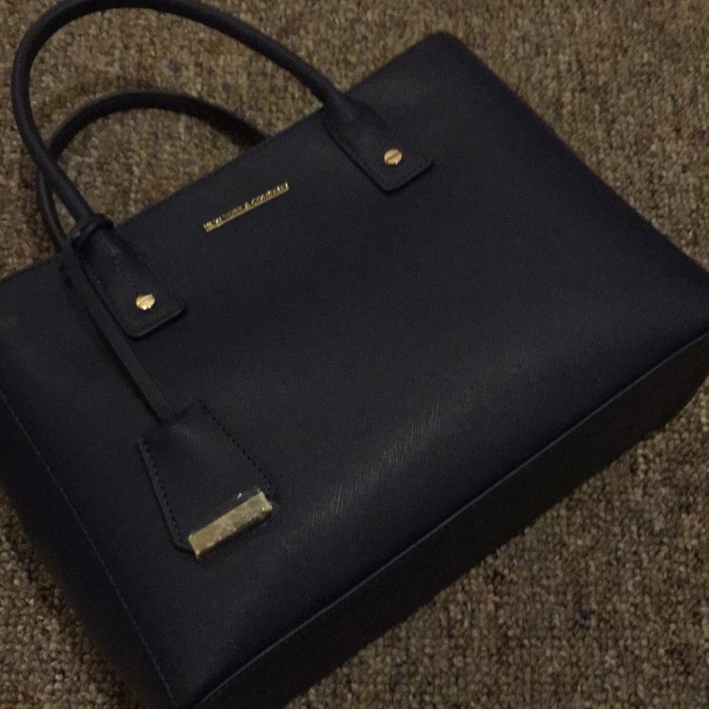 New York and Company Purse & Wallet - Picture 4 of 6